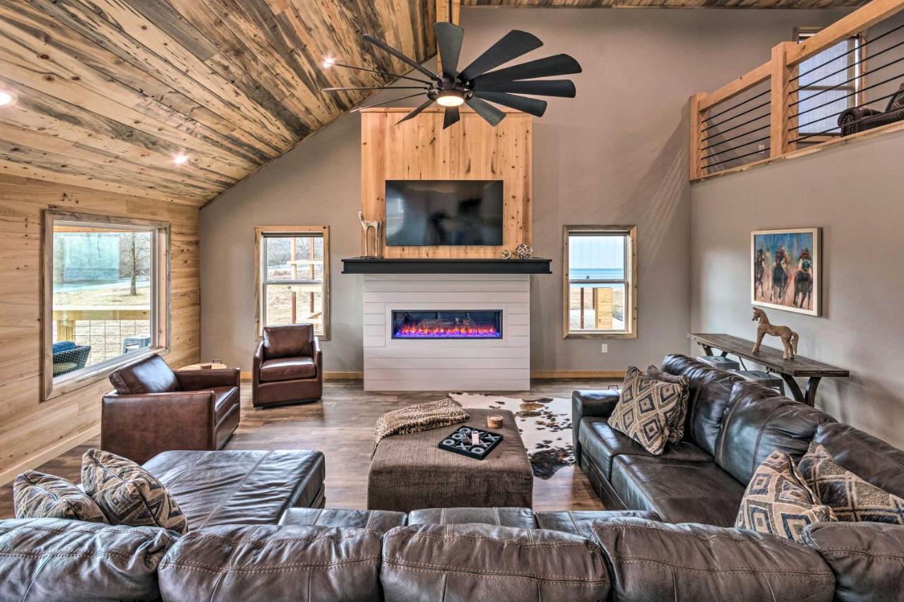 Upscale Riverfront Home With Beach And Fire Pit! Glenwood Buitenkant foto